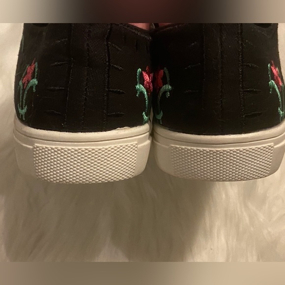 Wanted Flamingo Black Embroidered Slip On Sneakers Shoes 10 Colorful - Picture 7 of 8